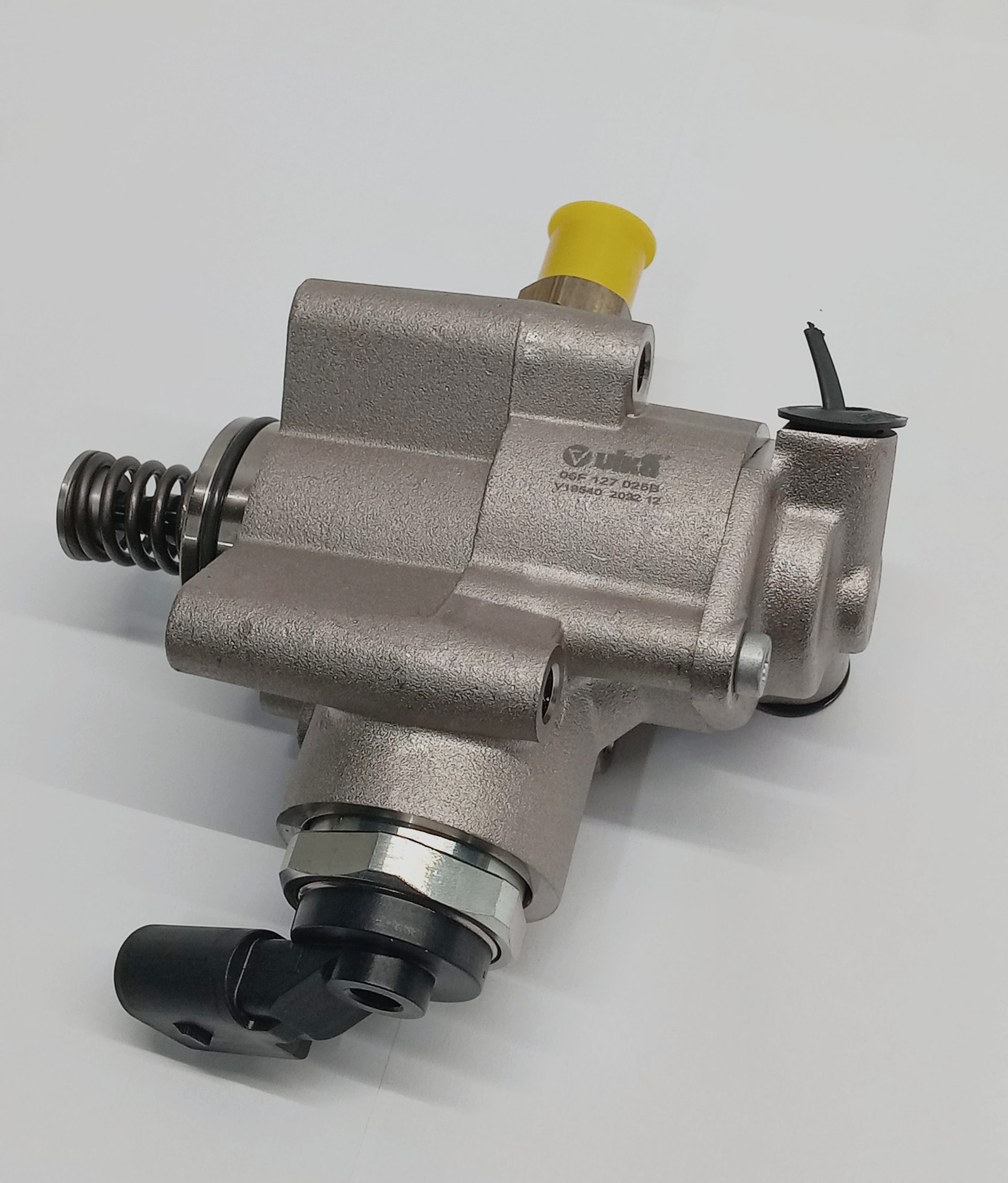 BOMBA ALTA PRESION GASOLINA PARA VOLKSWAGEN GOLF A5 A6 2.0 R 4MOTIN JETTA A5 2.0 TFSI SCIROCCO 06F127025B 1 BOMBA ALTA PRESION GASOLINA
PARA VOLKSWAGEN GOLF A5 A6 2.0 R 4MOTIN JETTA A5 2.0 TFSI SCIROCCO 06F127025B