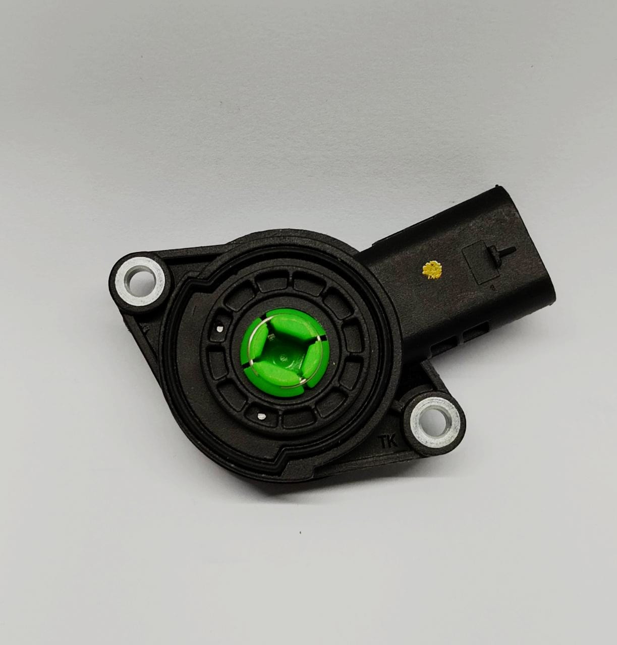 SENSOR POSICION ADMISION DE AIRE PARA VOLKSWAGEN AMAROK 2.0 TSI TIGUAN SHARAN SCIROCCO SEAT ALHAMBRA 07L907386 1 SENSOR POSICION ADMISION DE
AIRE PARA VOLKSWAGEN AMAROK 2.0 TSI TIGUAN SHARAN SCIROCCO SEAT ALHAMBRA
07L907386
