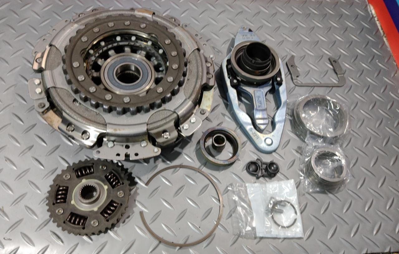 KIT DE CLUTCH PARA VOLKSWAGEN GOLF MK6 PASSAT B7 B6 POLO V TOURAN SCIROCCO 0AM198141C 1 KIT DE CLUTCH PARA VOLKSWAGEN GOLF MK6
PASSAT B7 B6 POLO V TOURAN SCIROCCO 0AM198141C
