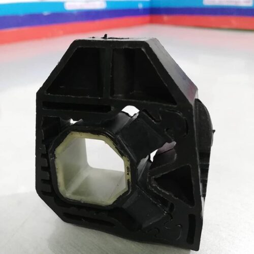 SOPORTE DE RADIADOR VOLKSWAGEN