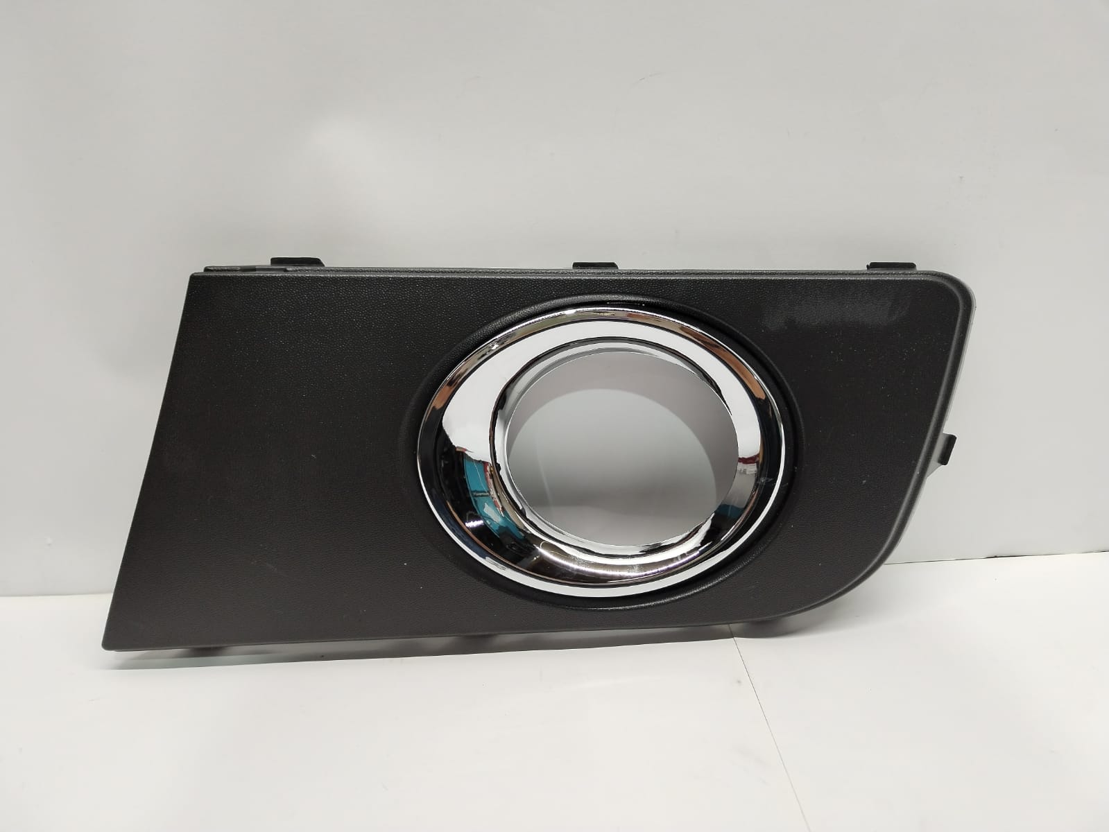 REJILLA DE BOMPER L PARA VOLKSWAGEN (2010-2016) 2H08074899B9 1 REJILLA DE BOMPER L PARA VOLKSWAGEN
(2010-2016) 2H08074899B9