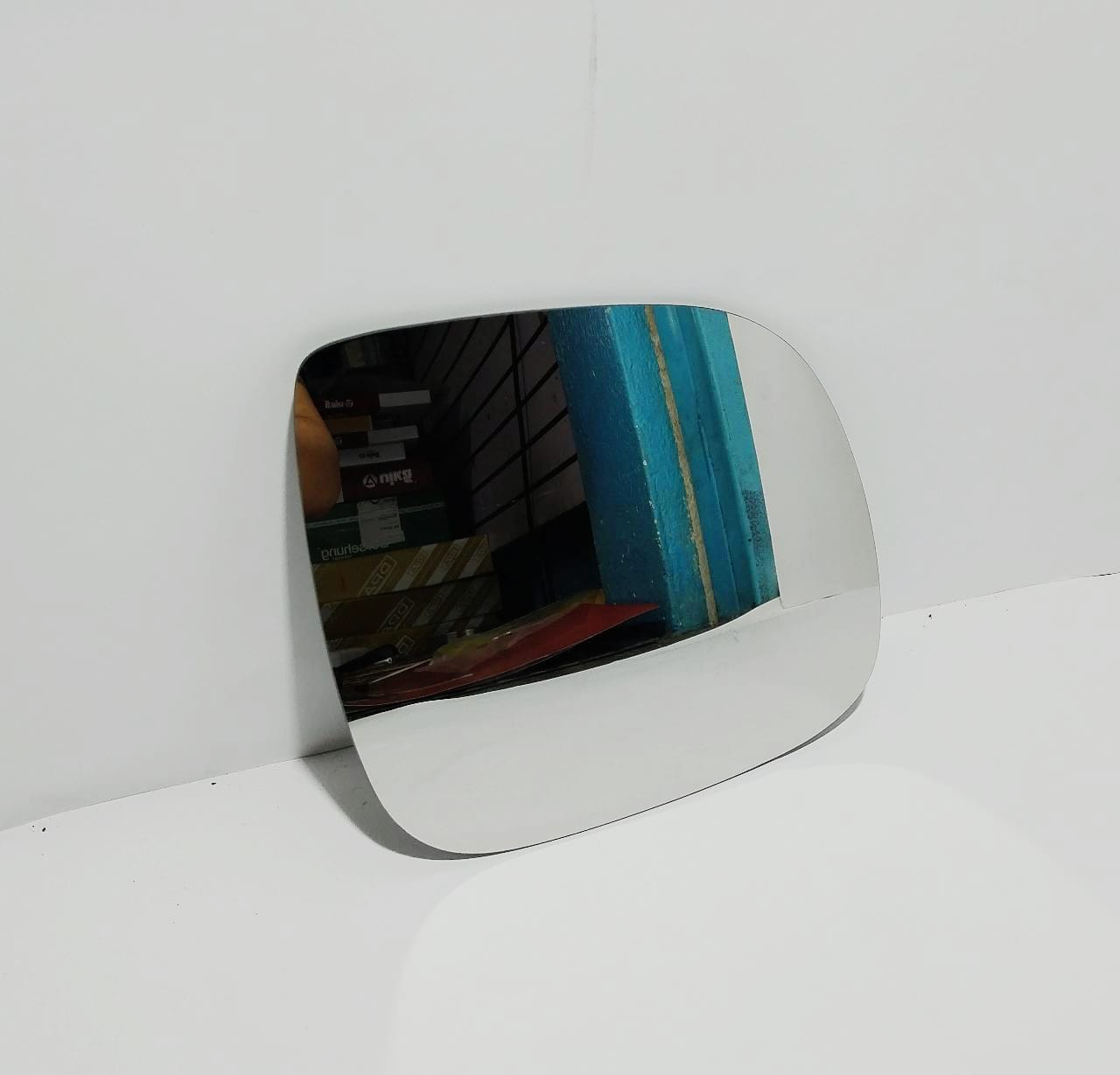ESPEJO DE RETROVISOR R PARA VOLKSWAGEN (2010-2016) 7E1857522J 1 ESPEJO DE RETROVISOR R PARA
VOLKSWAGEN (2010-2016) 7E1857522J