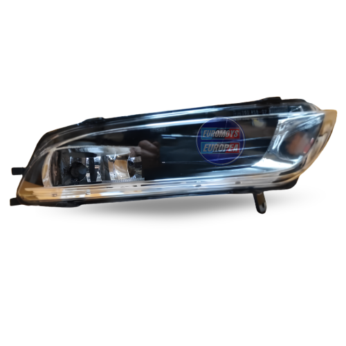 NEBLINERA R HALOGENA PARA VOLKSWAGEN CC 2011-2016 (3C8941700)